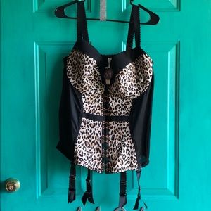 Cacique Leopard Corset